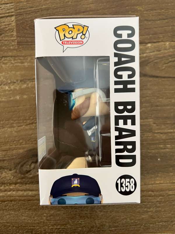 COACH BEARD!!TED LASSO!! FUNKO POP!! EE EXCLUSIVE!!