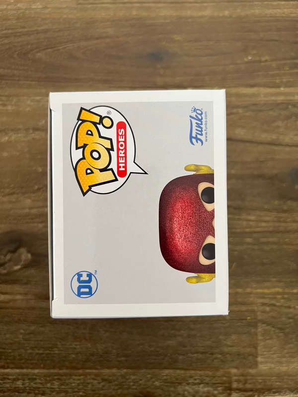 THE FLASH!! FLASH!!FUNKO POP!! DC SHOP EXCLUSIVE!! DIAMOND COLLECTION!!