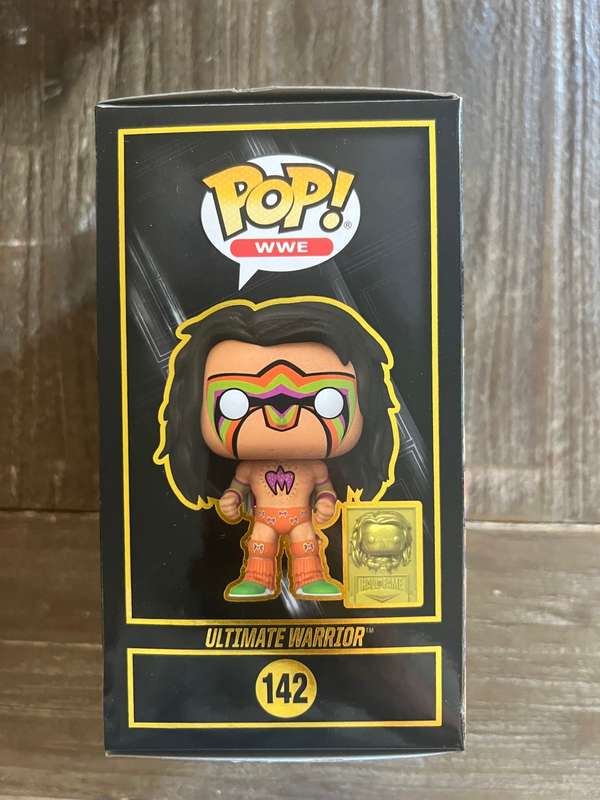 ULTIMATE WARRIOR!!WWE!!FUNKO POP!! GAMESTOP EXCLUSIVE!! POP& PIN!!