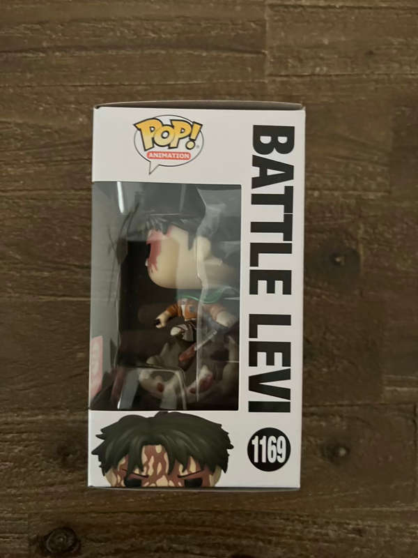 battLE LEVI!!ATTACK ON TITAN!!FUNKO POP!! AE EXCLUSIVE!!