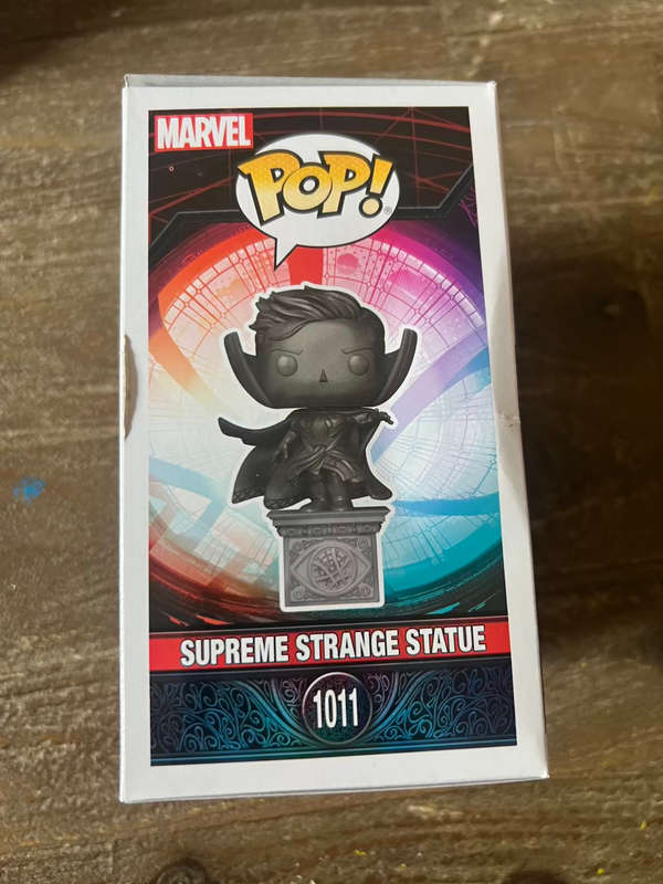 SUPREME STRANGE STATUE!!DR STRANGE!!FUNKO POP!! MARVEL COLLECTORS EXCLUSIVE!!