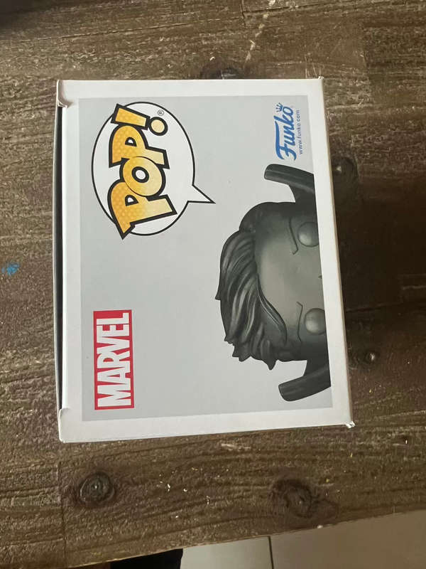 SUPREME STRANGE STATUE!!DR STRANGE!!FUNKO POP!! MARVEL COLLECTORS EXCLUSIVE!!