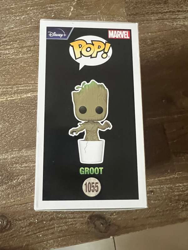 GROOT!!GROOT!!FUNKO POP!! MARVEL COLLECTORS EXCLUSIVE!!