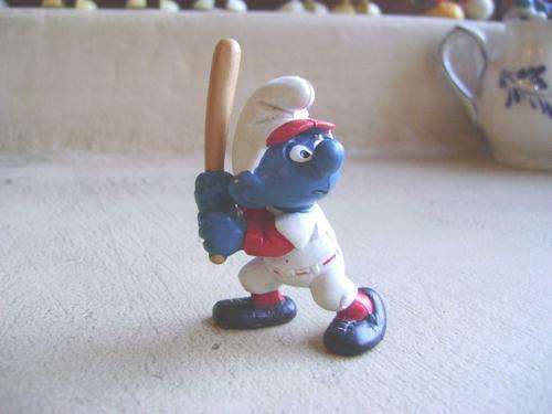 VINTAGE 1980 PEYO SCHLEIGH BASEBALL SMURF