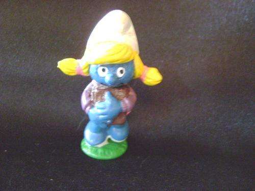 VINTAGE 1983 PEYO SCHLEIGH HK STUDENT SMURFETTE