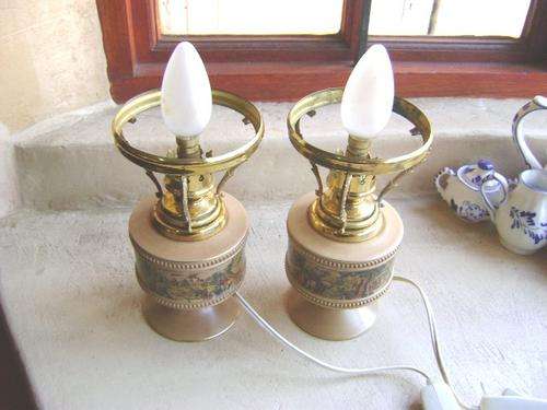 VINTAGE ITALIAN DECORO GIOTTO FIORENTINE PORCELAIN/ CERAMIC LAMPS PAIR