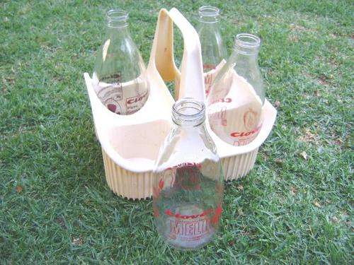 THE GOOD OLD CLOVER DAYS!!4 BOTTLES WITH CADDY