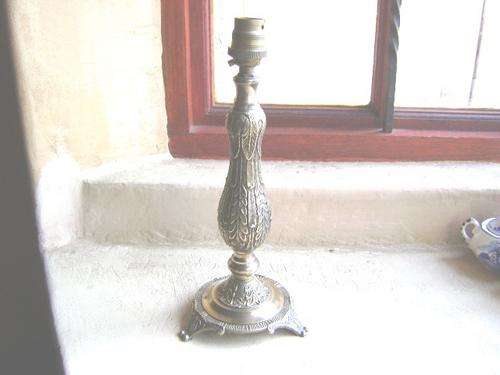 BEAUTIFUL VINTAGE  ITALIAN STYLE LAMP FOR BIANCA ONLY