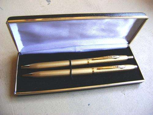 MINT BOXED SET KANOE PAT PEN AND PENCIL