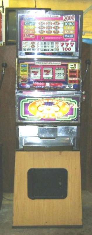OLD VINTAGE LAS VEGAS ONE ARM BANDITS.