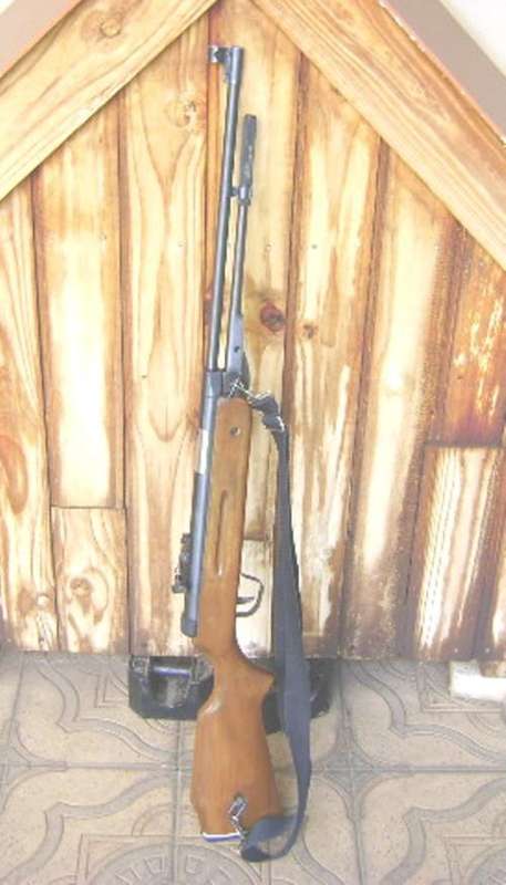 HIGH POWER D'MARCO DESIGN 4.5 MM CAL AIR RIFLE WITH ADJUSTABLE REAR SIGHT