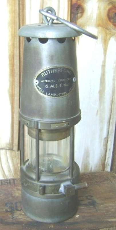ANTIQUE WOLF MINERS LAMP