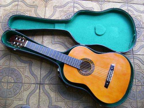 VALENCIA CG-160 SPANISH CLASSICAL GUITAR IN CASE