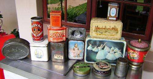 REAL VINTAGE LOT OF TINS WITH SOME RARE ONE'S INCLUDED.