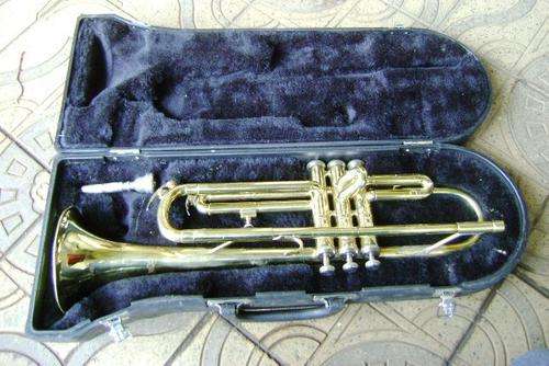 CASED CONDOR 100 7C TRUMPET IN PLAYABLE CONDITION