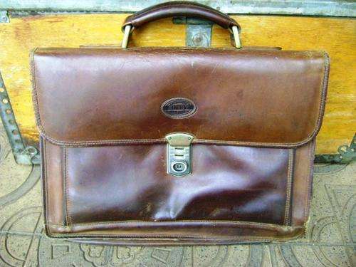 VINTAGE ORIGINAL LEATHER BUSHBY BRIEFCASE