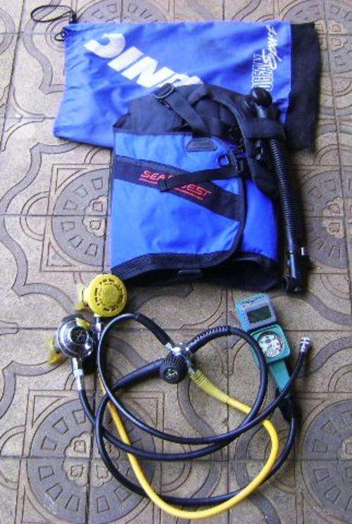 DACOR SCUBA DIVING RIG WITH MICRO BRAIN AND SEAQUEST BUOYANCY CONTROL JACKET