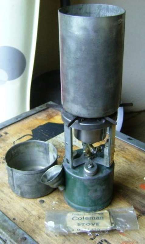 WW 2 1941 US MILITARY COLEMAN 520 PERSONAL STOVE WITH INSTRUCTIONS