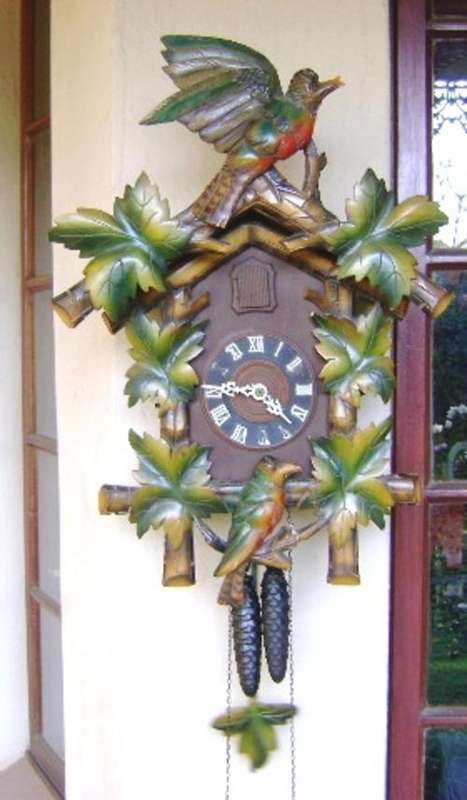 VINTAGE LARGE GERMANY REGULA BLACK FOREST CUCKOO CLOCK