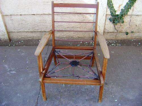 VINTAGE ARM CHAIR IN NEED OF CUSHIONS