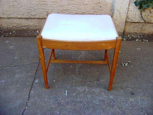 VINTAGE DRESSING TABLE STOOL