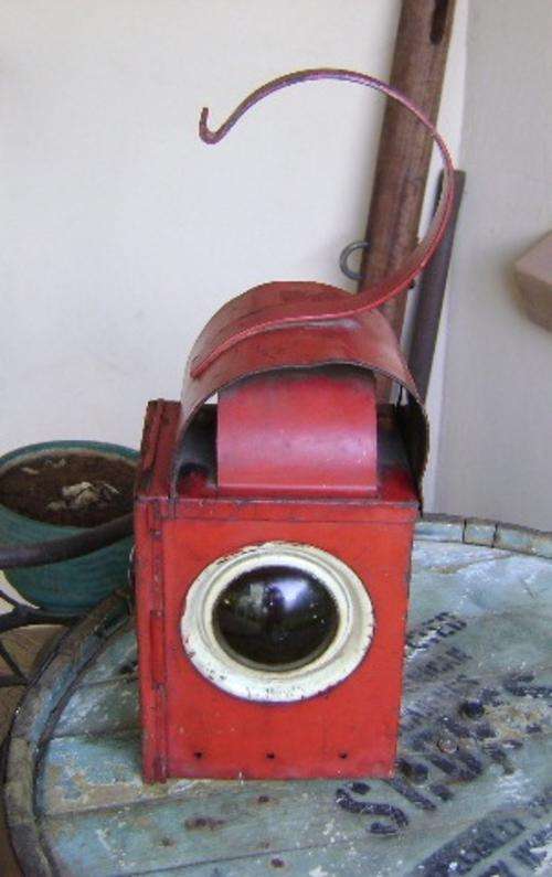 VINTAGE SAR SIGNAL LANTERN WITH ORIGINAL BURNER INTACT