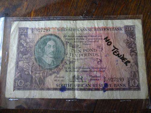 10/8/55 SOUTH AFRICA 10 POUND NOTE.