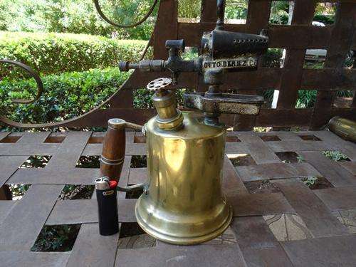 ANTIQUE OTTO BERKZ CO CAST IRON AND BRASS BLOW TORCH