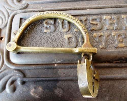 ANTIQUE NASH AND ANDREW HORSIER CALCUTTA BRASS CUFF