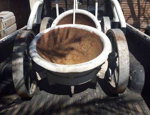 CIRCA 1890'S GOLD MELTING CRUCIBLES/POTS IN CAST IRON.