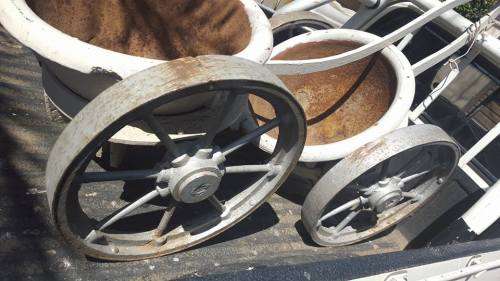 CIRCA 1890'S GOLD MELTING CRUCIBLES/POTS IN CAST IRON.