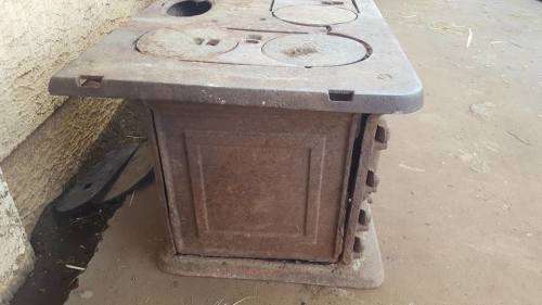 VINTAGE CAST IRON WELCOME DOVER STOVE FOR SPARES, REPAIR OR DISPLAY