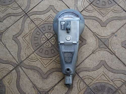 VINTAGE DUNCAN PARKING METER GOOD CONDITION.
