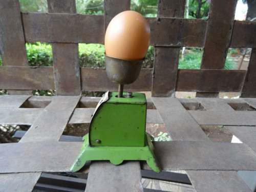 VINTAGE SALTER'S EGG SCALE