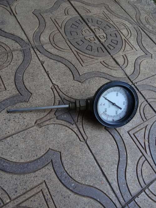 VINTAGE ROTOTHERM WORKING TEMPERATURE GAUGE