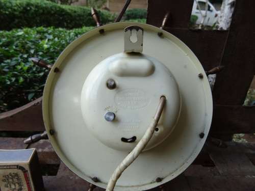 VINTAGE SMITHS ENGLAND SHIPS WHEEL CLOCK
