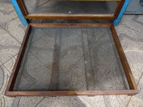 ANTIQUE CHICKEN/DUCK EGG SELF REGULATING PARAFFIN INCUBATOR