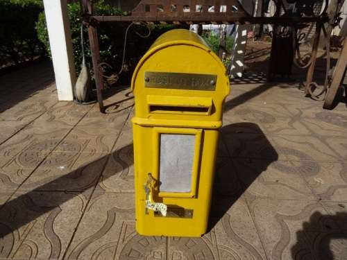 ANTIQUE CAST IRON POST BOX MADE IN ENGLAND
