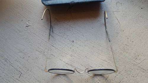 ANTIQUE PAIR OF GLASSES IN SOLID GOLD FRAME 9 CT PLUS