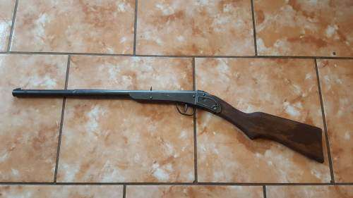 RARE DAISY 100 MODEL 38 SINGLE SHOT RIFLE