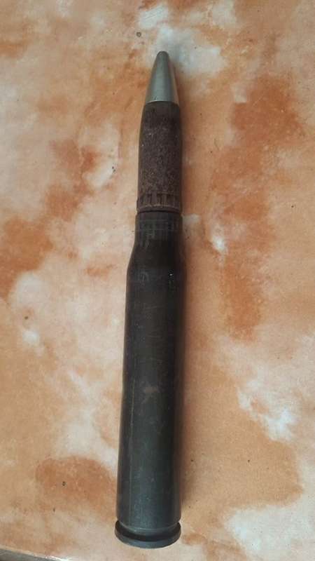 1 X INNERT 20 MM GUN ROUND
