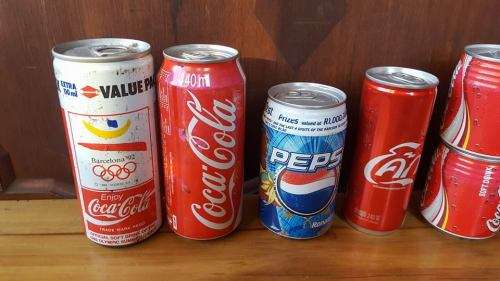 VINTAGE   COCA-COLA ASSORTMENT CANS INCLUDING 2 EMPTY ERROR CANS