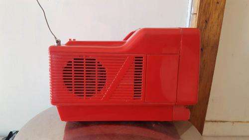 VINTAGE COCA-COLA RADIO/ TV