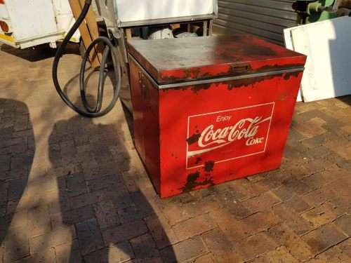 VINTAGE COKE COOLER 730 x 530 x 665 mm high