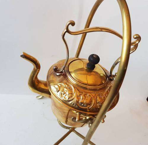 VICTORIAN TYPE TIPPING BRASS KETTLE