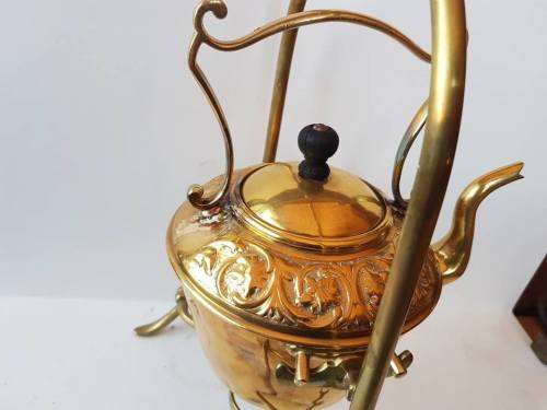 VICTORIAN TYPE TIPPING BRASS KETTLE