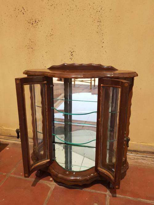 ULTRA RARE 1940'S SALESMAN SAMPLE DISPLAY CABINET BALL AND CLAW