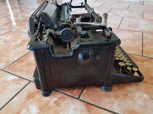 1920'S REMINGTON STANDARD NO 12 TYPEWRITER
