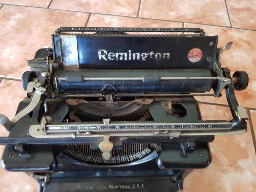 1920'S REMINGTON STANDARD NO 12 TYPEWRITER