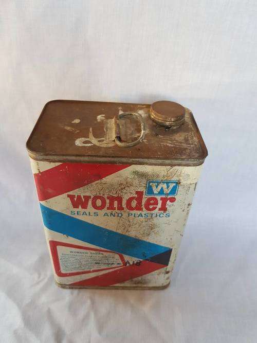 VINTAGE 1 GALLON WONDER CAN